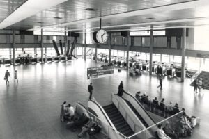 Gatwick terminal check-in area 1958